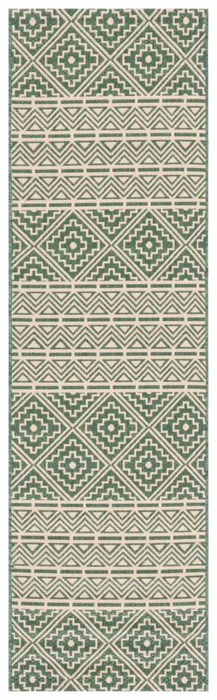 Safavieh Courtyard 2'-3