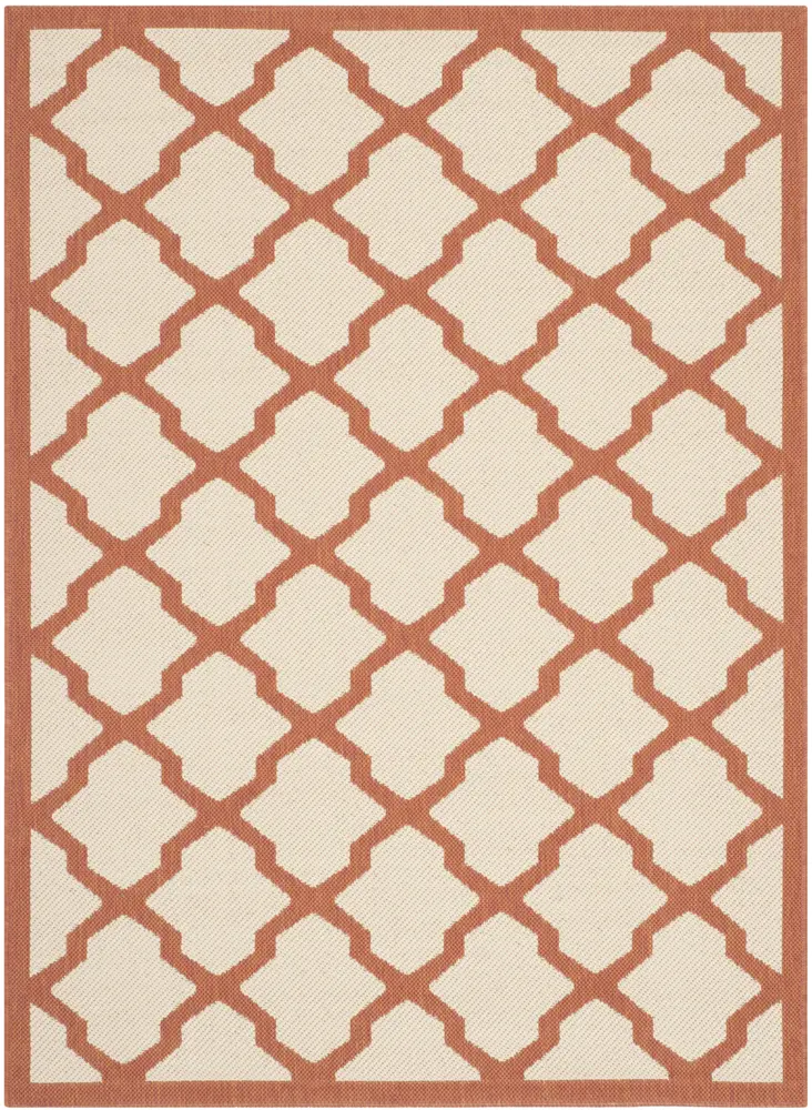 Safavieh Courtyard 4'-0