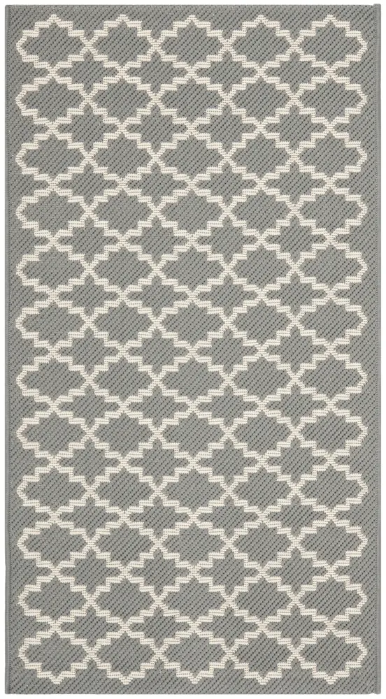 Safavieh Courtyard 2'-0