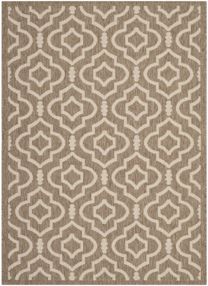 Safavieh Courtyard 4'-0