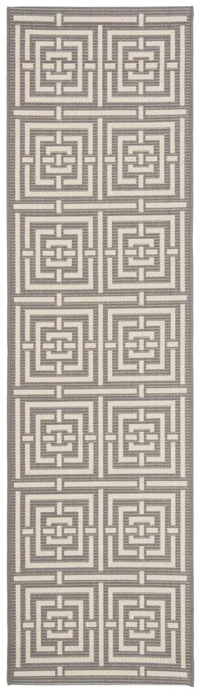 Safavieh Courtyard 2'-3