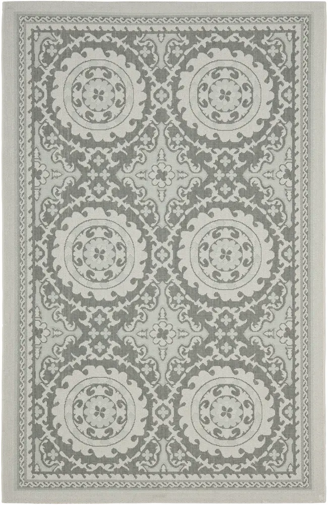 Safavieh Courtyard 4'-0