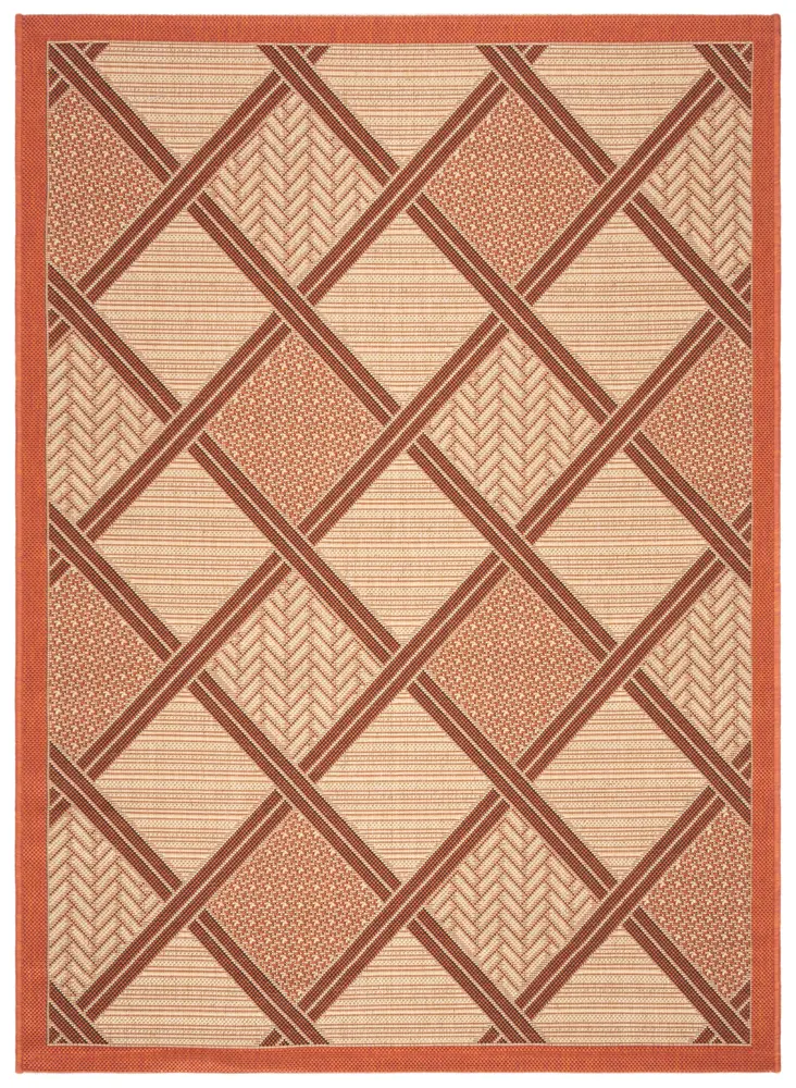 Safavieh Courtyard 4'-0