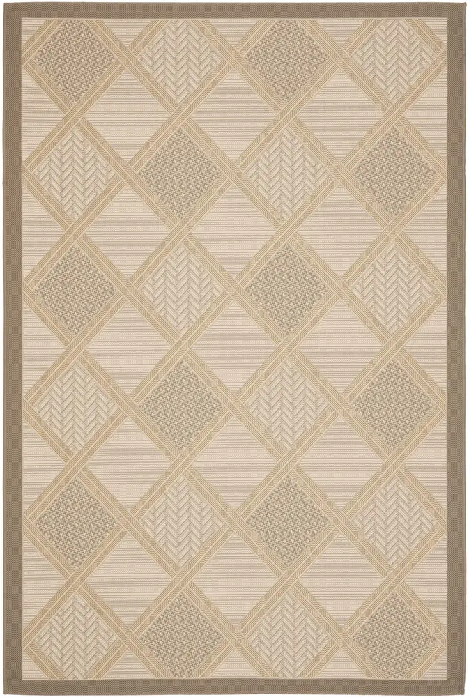 Safavieh Courtyard 4'-0