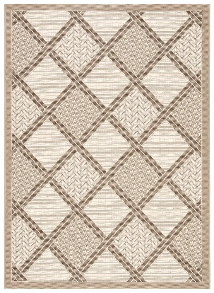 Safavieh Courtyard 4'-0