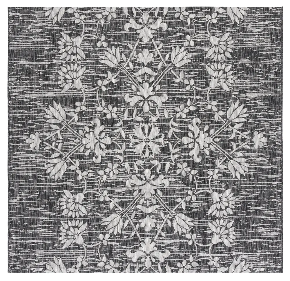 Safavieh Courtyard 6'-7