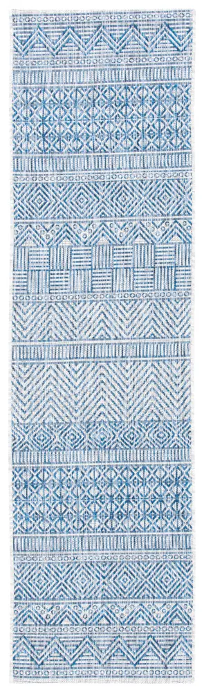 Safavieh Courtyard 2'-3