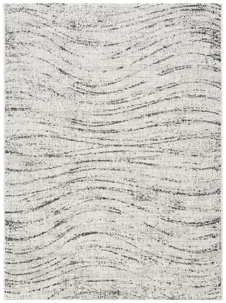 Safavieh Courtyard 4'-5