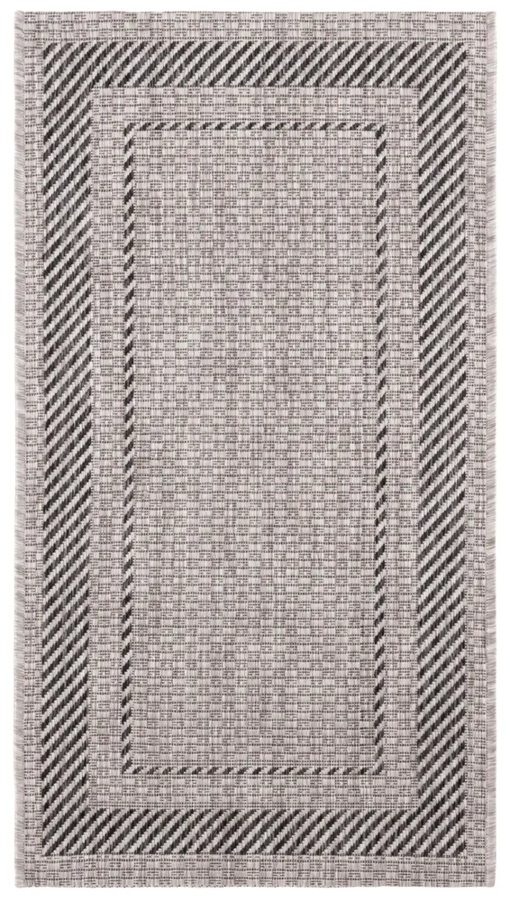 Safavieh Courtyard 2'-0