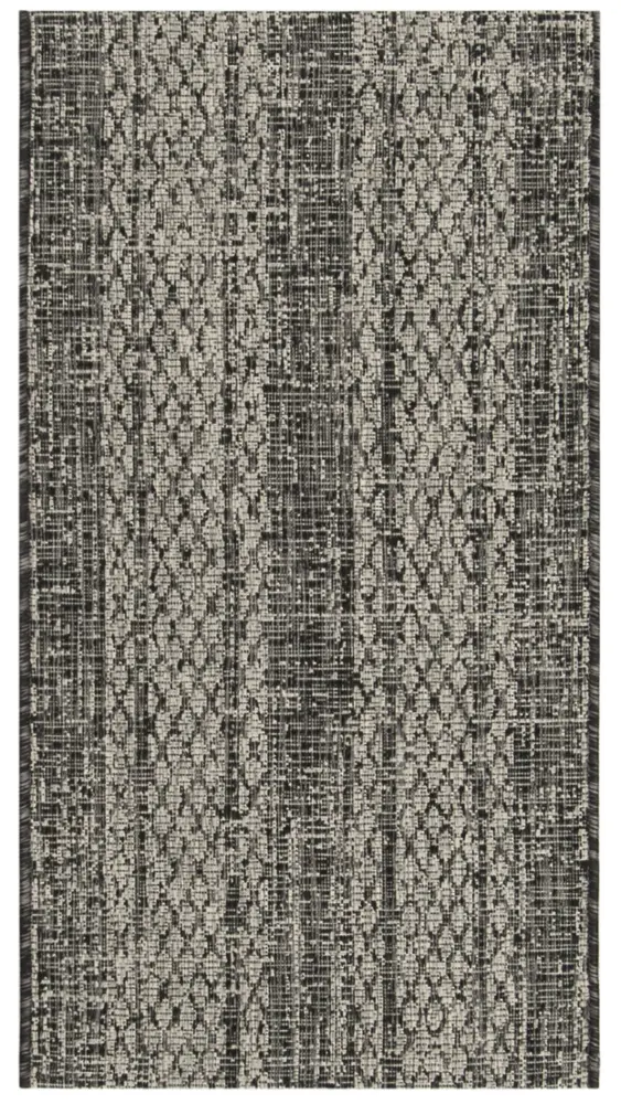 Safavieh Courtyard 2'-0