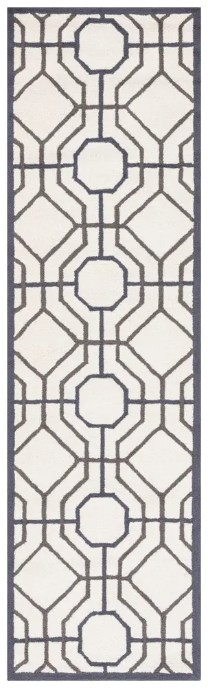 Safavieh Four Seasons 2'-3