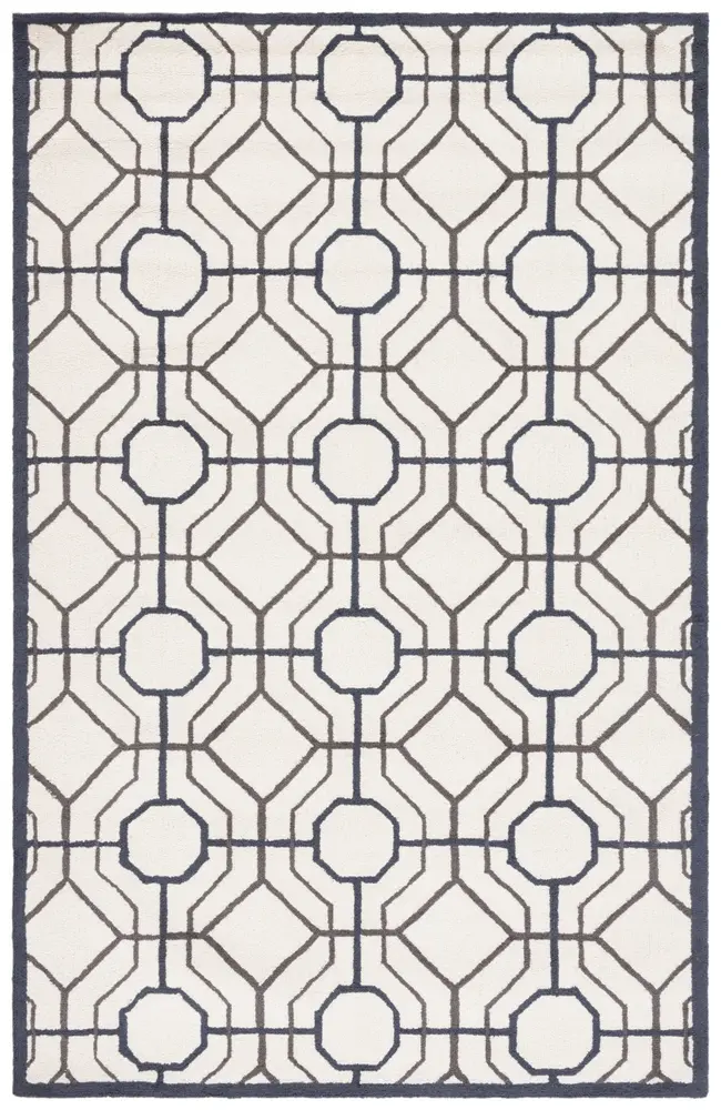 Safavieh Four Seasons 3'-6