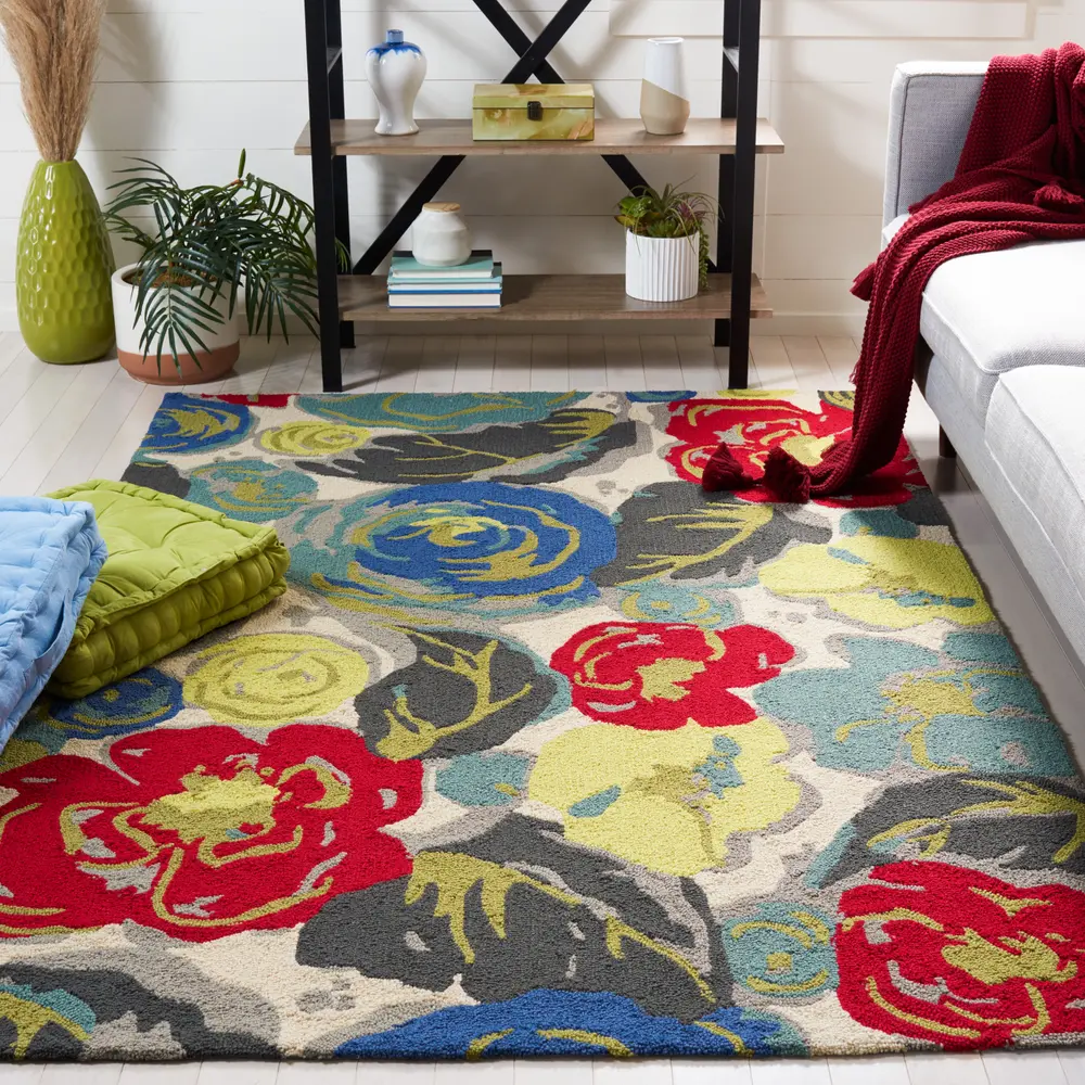 Safavieh Four Seasons 5'-0