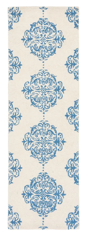 Safavieh Chelsea 2'-6