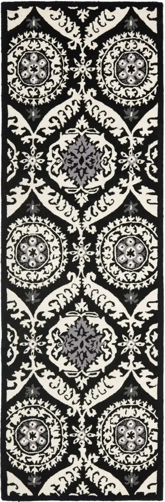 Safavieh Chelsea 2'-6