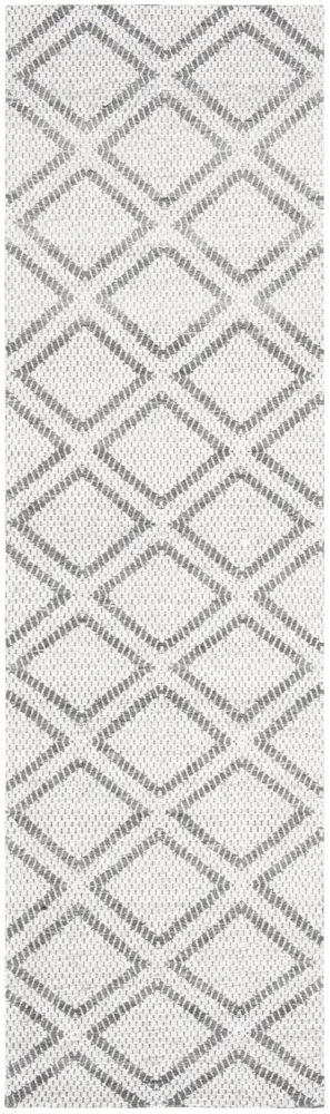 Safavieh Micro-Loop 2'-3