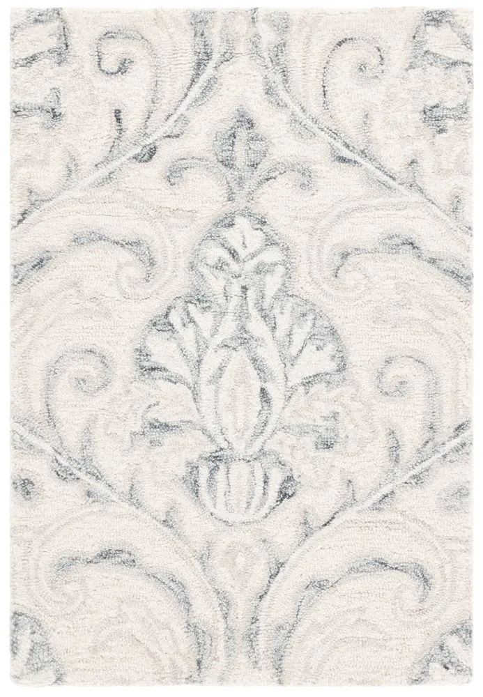 Safavieh Micro-Loop 2'-6