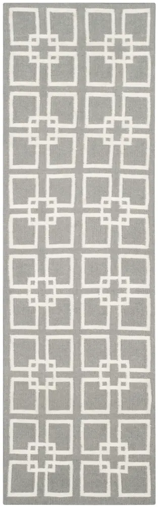 Safavieh Martha Stewart 2'-3