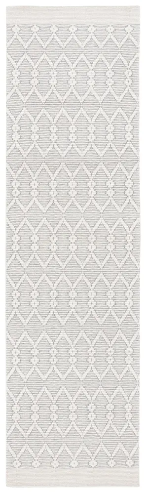 Safavieh Martha Stewart 2'-3