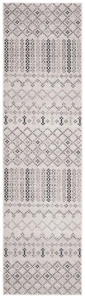 Safavieh Montage 2'-3