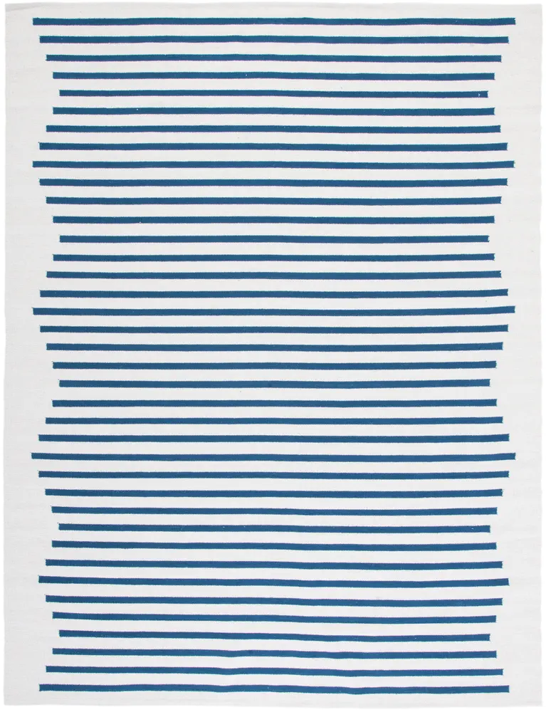 Safavieh Montauk 8'-0