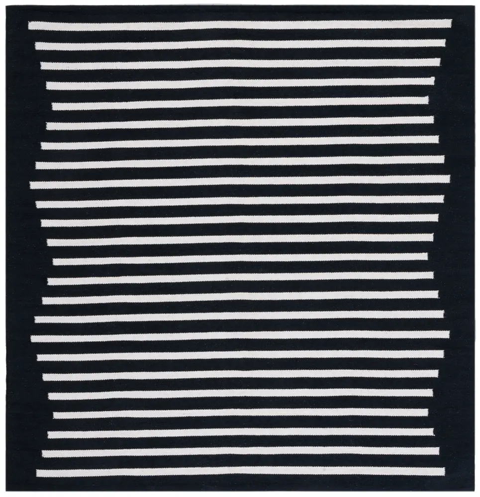 Safavieh Montauk 6'-0