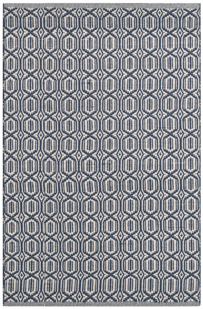 Safavieh Montauk 3'-0