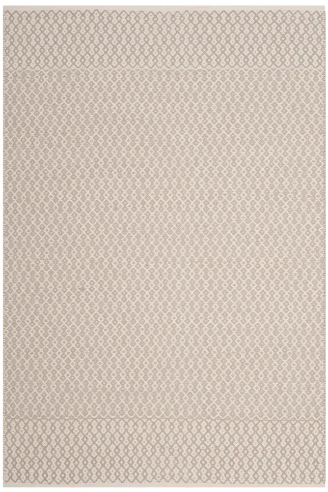 Safavieh Montauk 4'-0