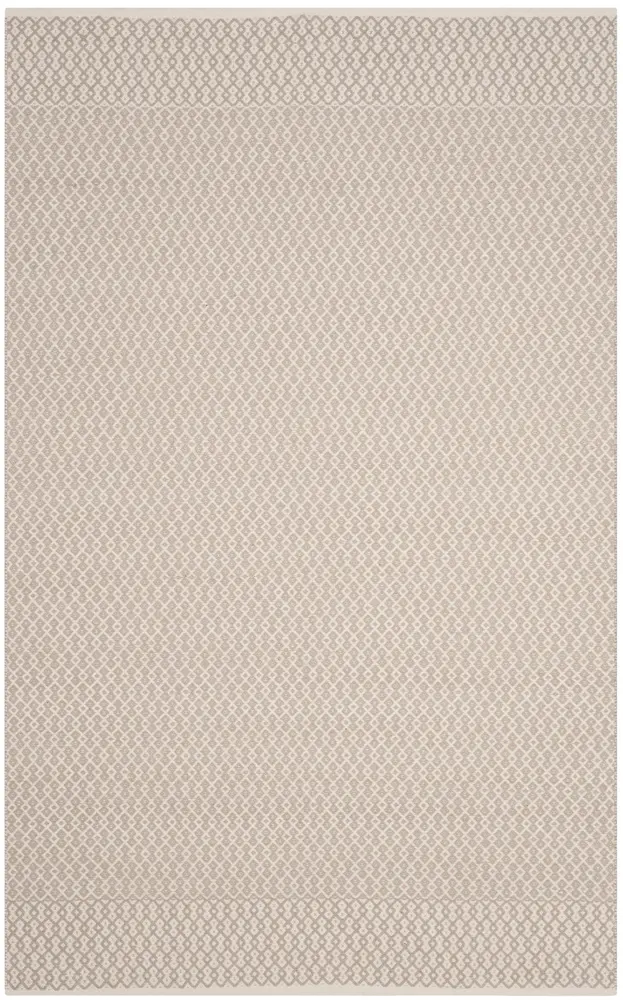 Safavieh Montauk 5'-0