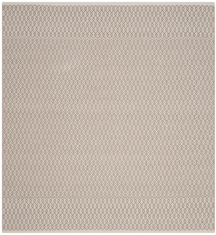 Safavieh Montauk 6'-0