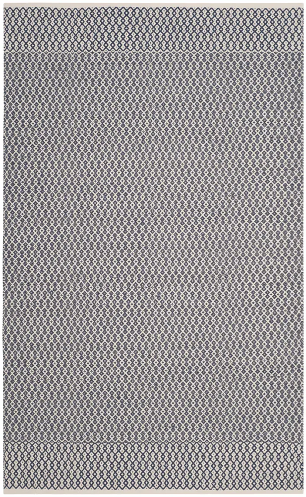 Safavieh Montauk 5'-0