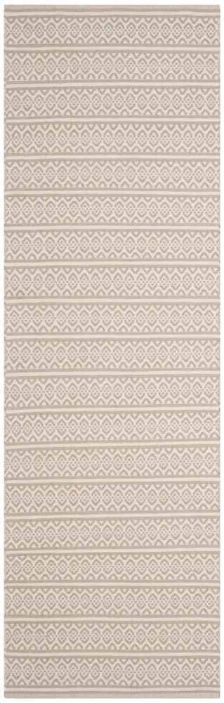 Safavieh Montauk 2'-3