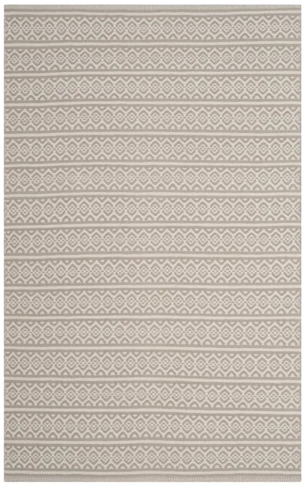 Safavieh Montauk 4'-0