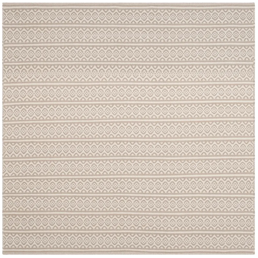 Safavieh Montauk 6'-0