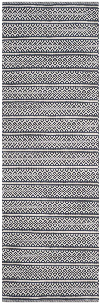 Safavieh Montauk 2'-3