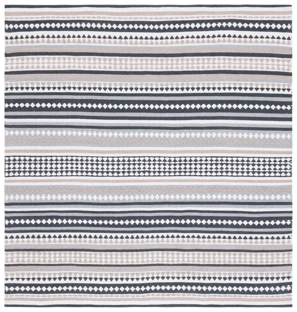 Safavieh Montauk 6'-0