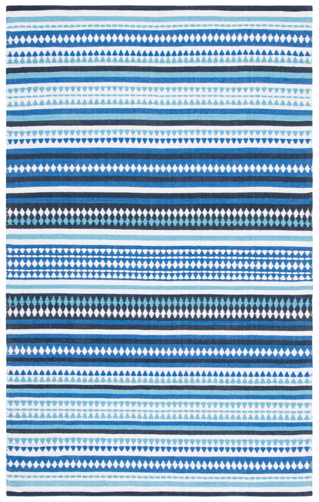 Safavieh Montauk 5'-0