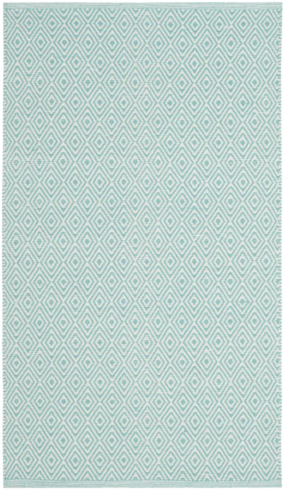 Safavieh Montauk 2'-6