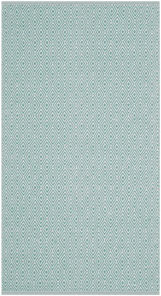 Safavieh Montauk 3'-0