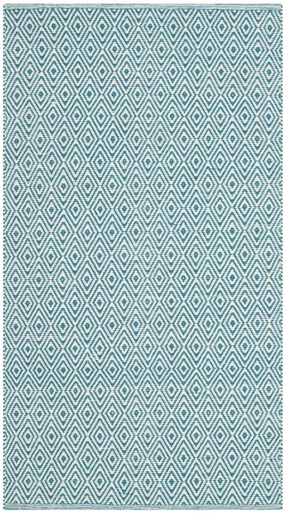 Safavieh Montauk 2'-6