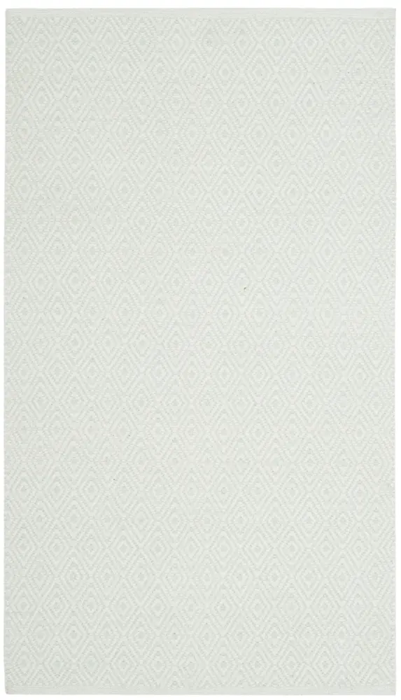 Safavieh Montauk 2'-6