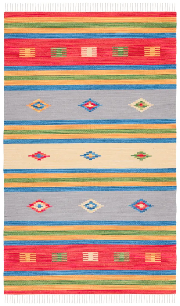 Safavieh Montauk 5'-0