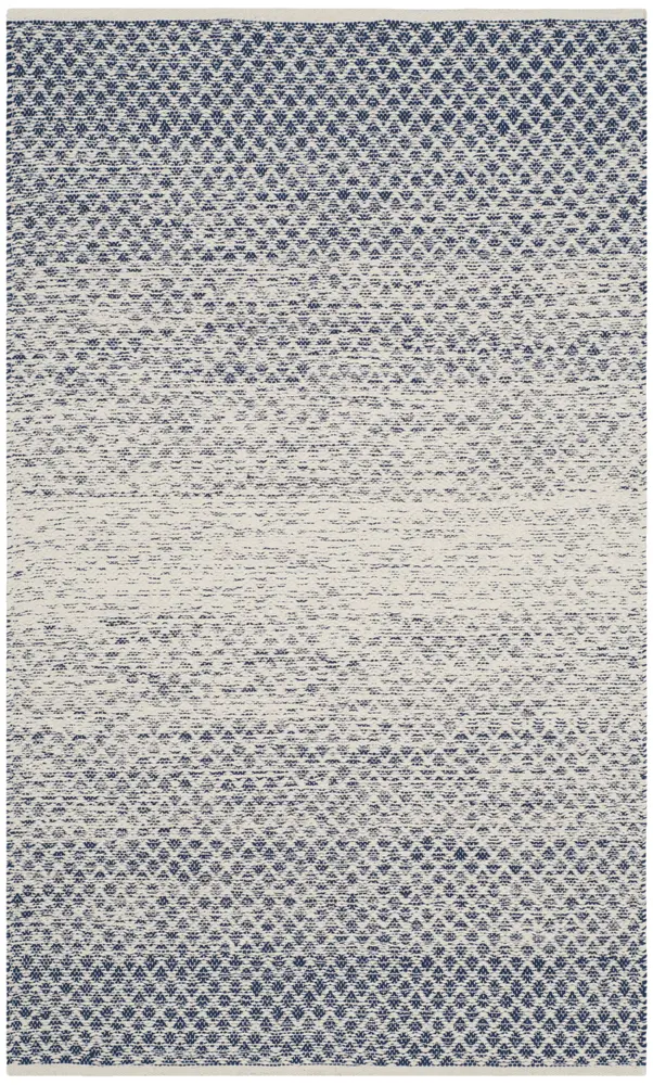 Safavieh Montauk 3'-0