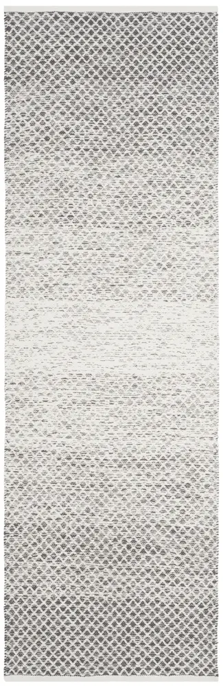 Safavieh Montauk 2'-3