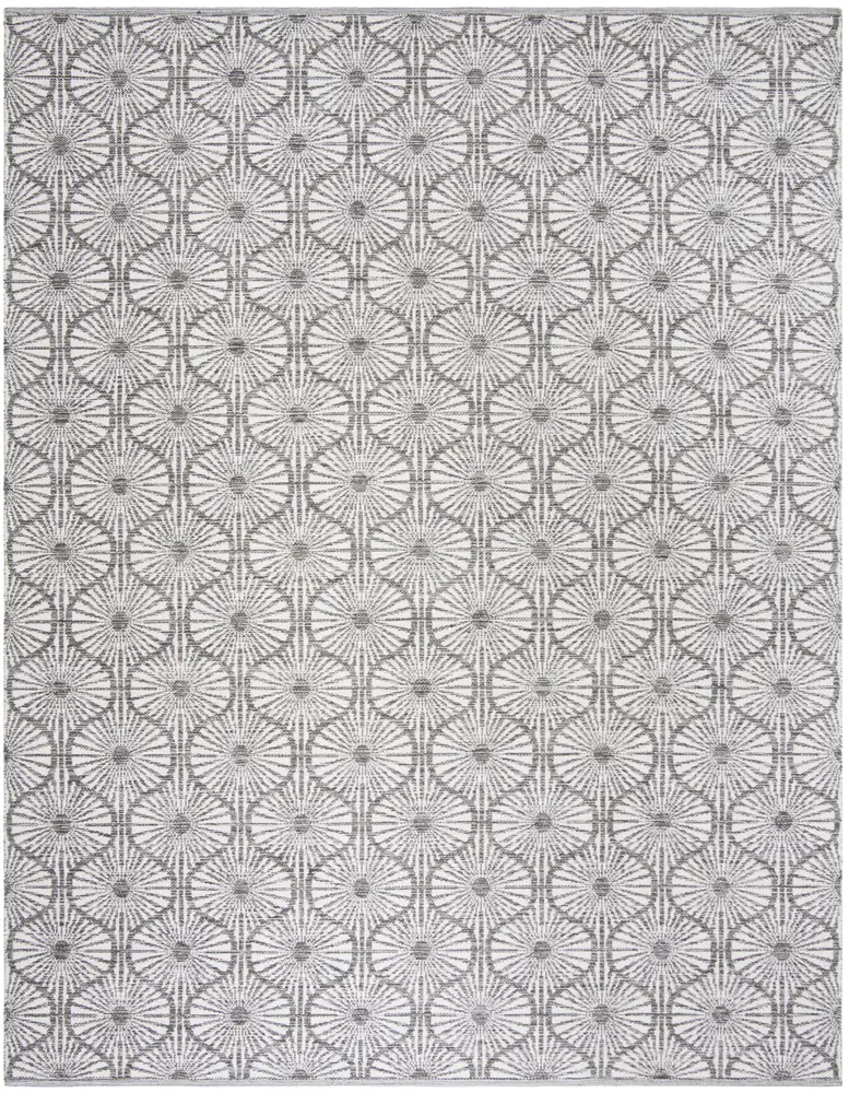 Safavieh Montauk 8'-0