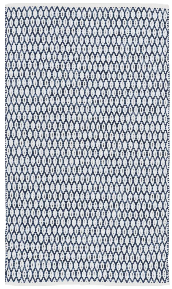 Safavieh Montauk 3'-0