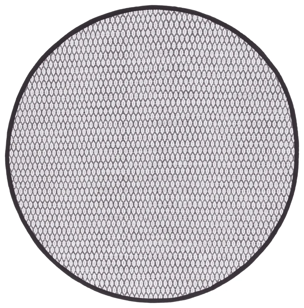 Safavieh Montauk 6'-0