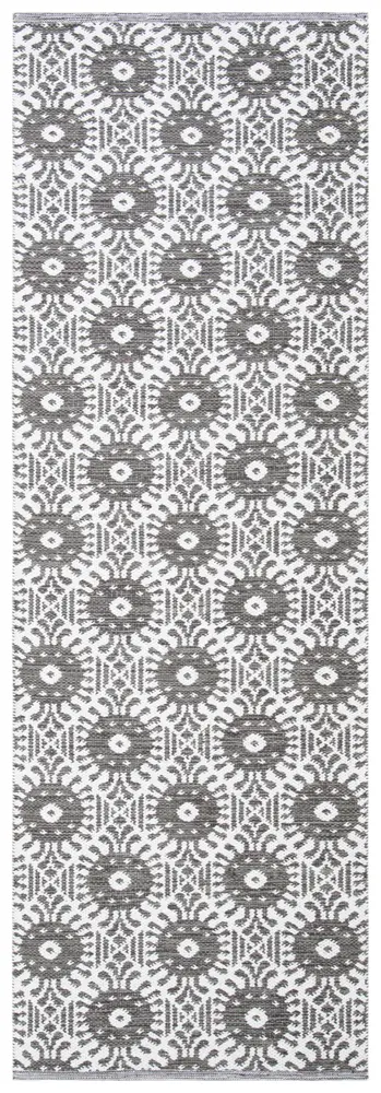 Safavieh Montauk 2'-3