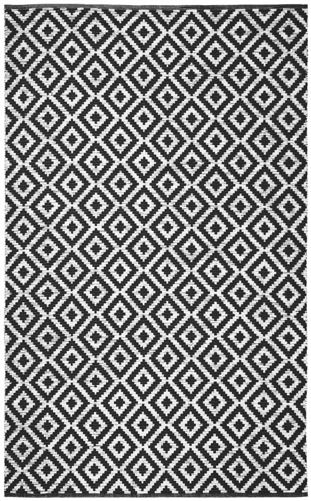 Safavieh Montauk 5'-0