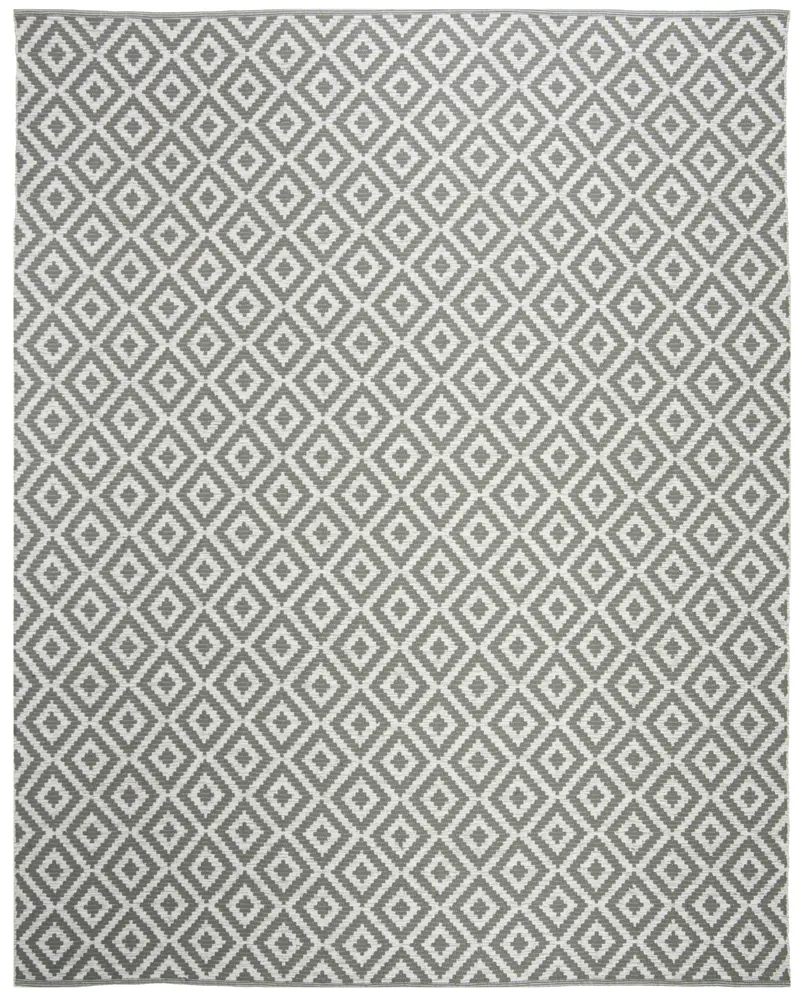 Safavieh Montauk 8'-0